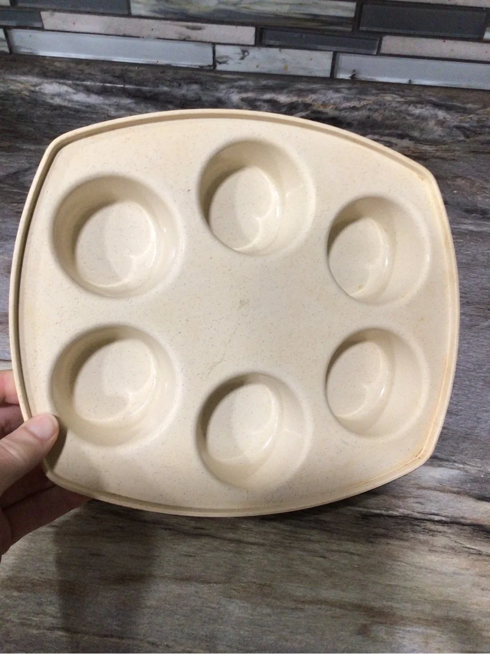 Vintage 1980s Club 6 Cup Muffin Pan Microwave Oven Safe USA Bakeware